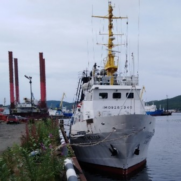 Закончилась траловая съемка запасов камчатского краба на НИС «Профессор Бойко»