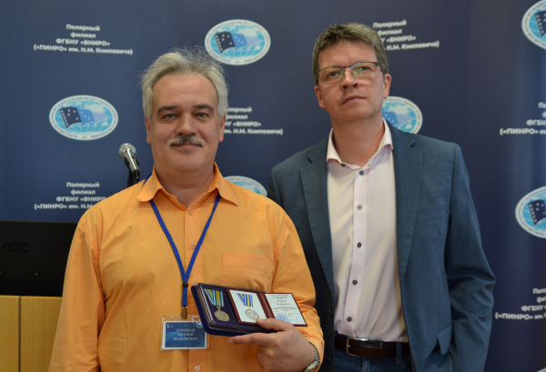 Ученого Полярного филиала ВНИРО представили ведомственной награде Федерального агентства по рыболовству